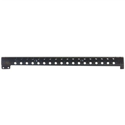 Il SHOTGUN BARREL SHROUD TACSTAR protegge le mani dal calore del barile, si installa facilmente senza modifiche permanenti e resiste al rinculo.