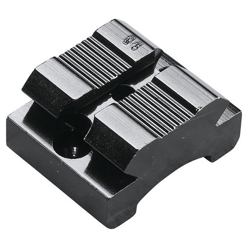 Le basi in alluminio leggere WEAVER si adattano a fucili, carabine e pistole, disponibili in versioni a pezzo singolo e coppie, per una vasta gamma di modelli.