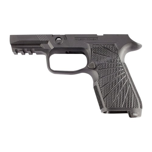 Rivoluziona la tua esperienza di tiro con il grip module WCP320 di Wilson Combat per SIG P320 X-Compact, migliorando controllo e comfort grazie al design ergonomico.