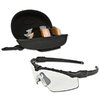Le SI Ballistic M-Frame 3.0 di OAKLEY offrono protezione e comfort eccezionali, con lenti intercambiabili in Clear, Grey e Persimmon per ogni condizione di luce.